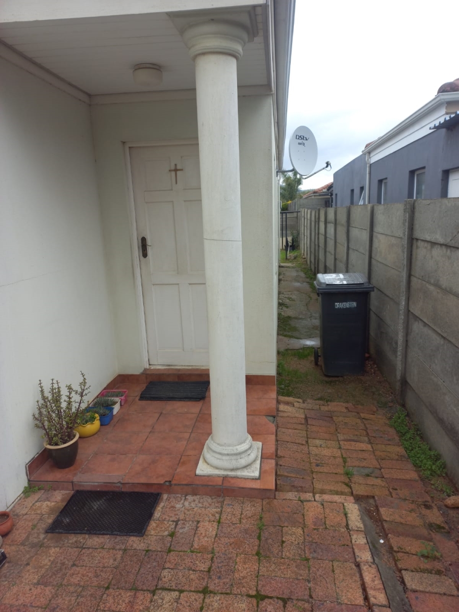 3 Bedroom Property for Sale in Paarl East Western Cape